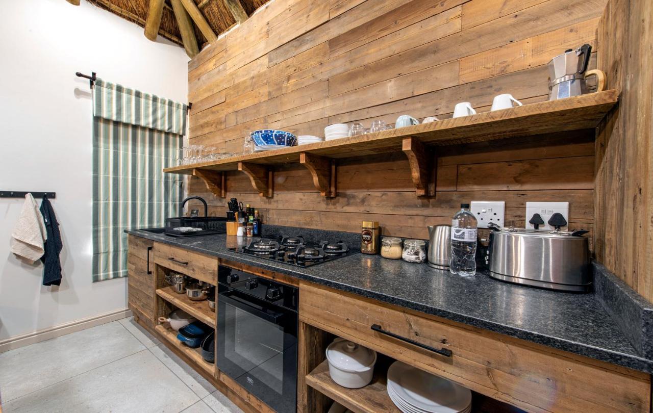 Burlington Bush Cottages By The Oyster Collection Salem ภายนอก รูปภาพ
