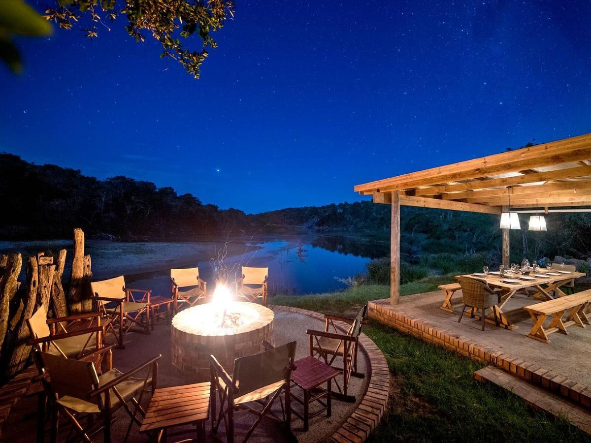 Burlington Bush Cottages By The Oyster Collection Salem ภายนอก รูปภาพ